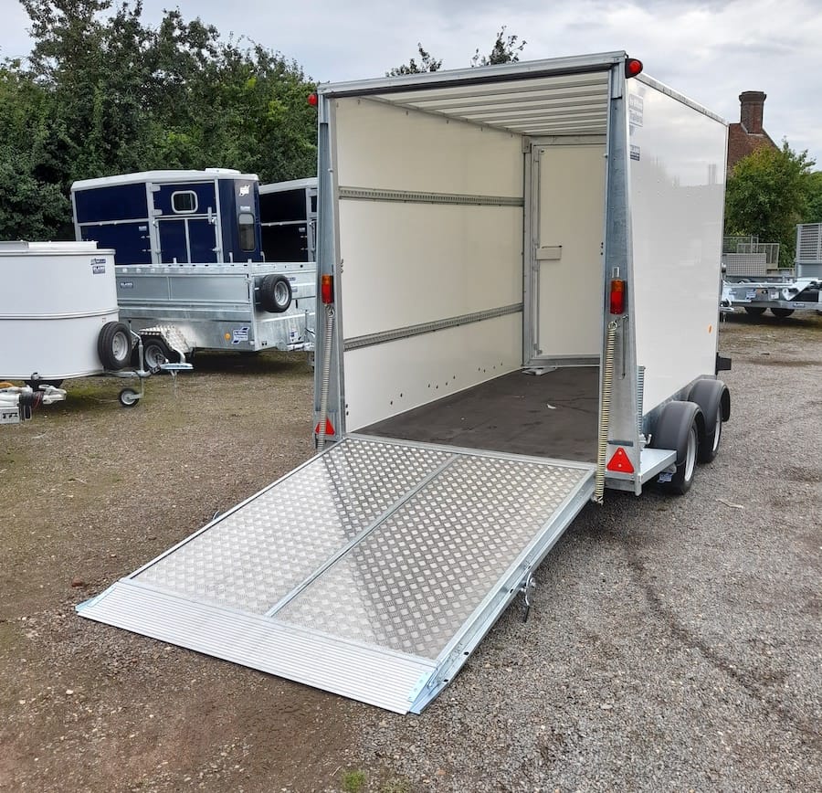 Ifor Williams BV126 Box w. Ramp/Van Combi Doors.