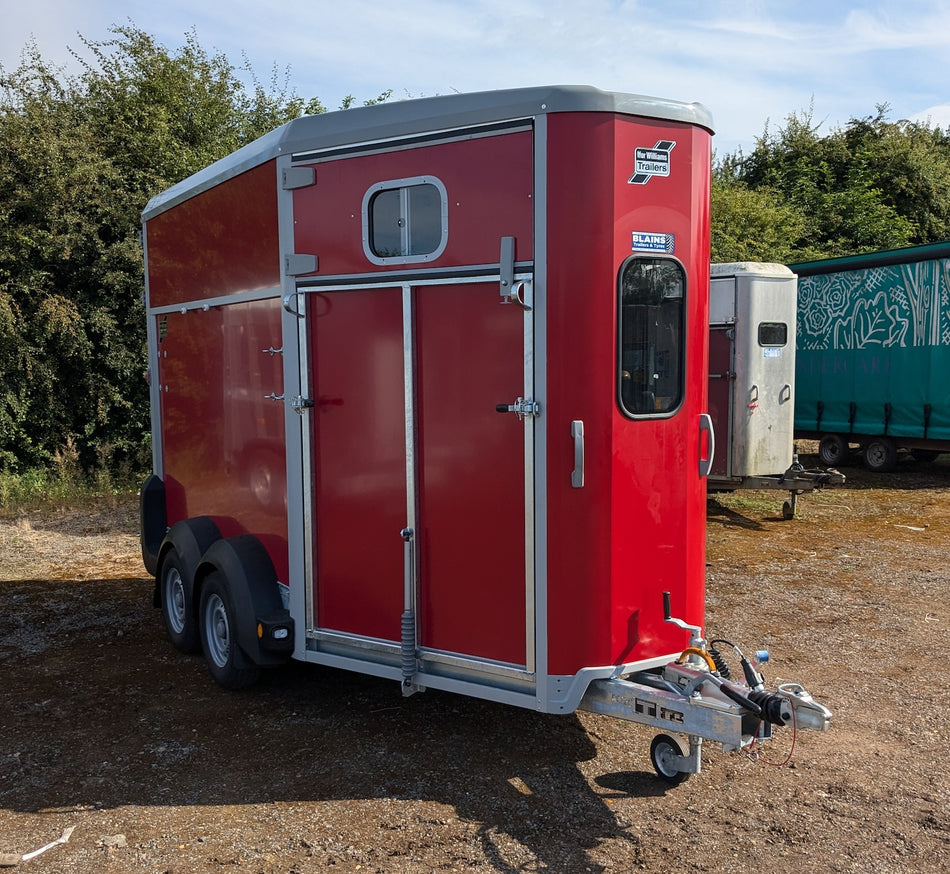 Ifor Williams HB511 Red Horse Trailer