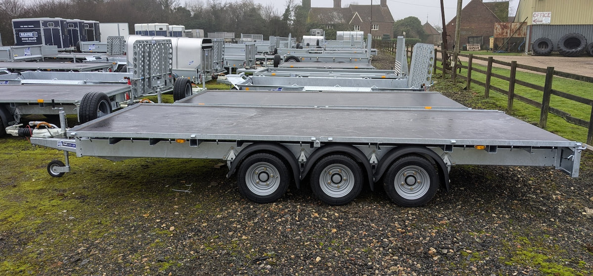 Ifor Williams LM166 16ft Tri-Axle Flatbed Trailer – Blains Trailers & Tyres