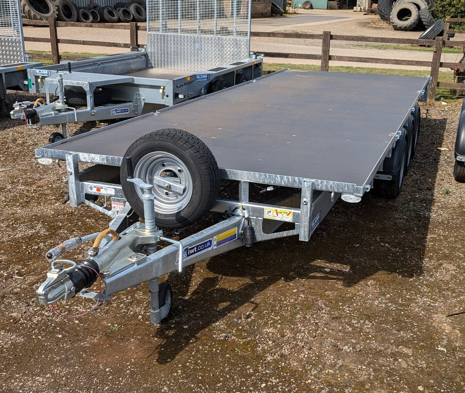 Ifor Williams LM186 18ft Tri-Axle Flatbed Trailer
