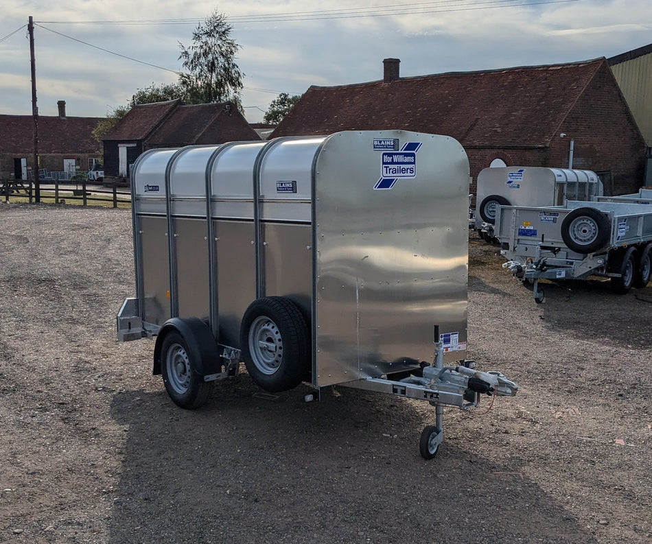 Ifor Williams P8G Livestock Trailer with 5' Headroom.