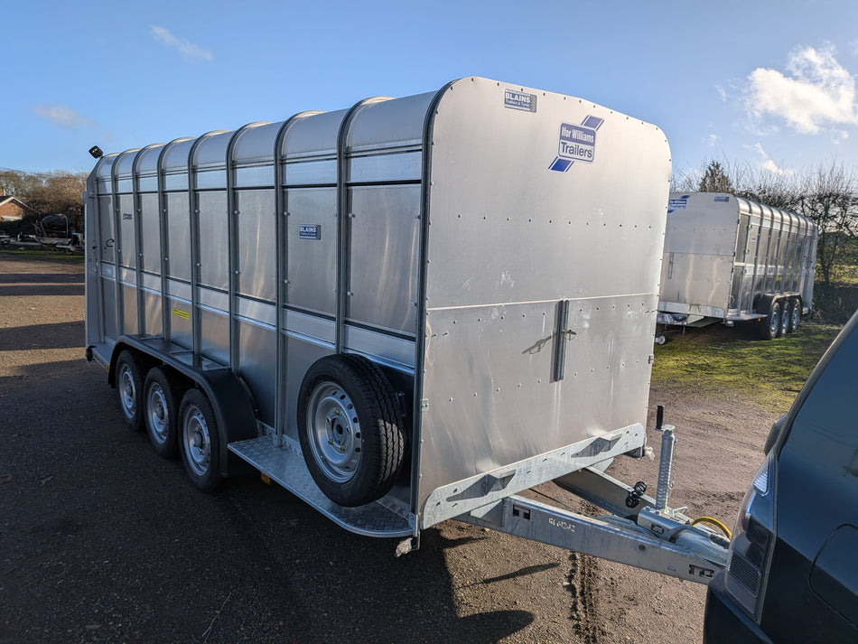 Ifor Williams TA510 16'x6' Tri-Axle Livestock Trailer w. Sheep Decks