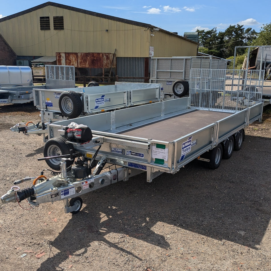 Ifor Williams TB5021-353 Tri-Axle Tiltbed Trailer w. Electric Winch, Dropside Kit and Mesh Ramp.